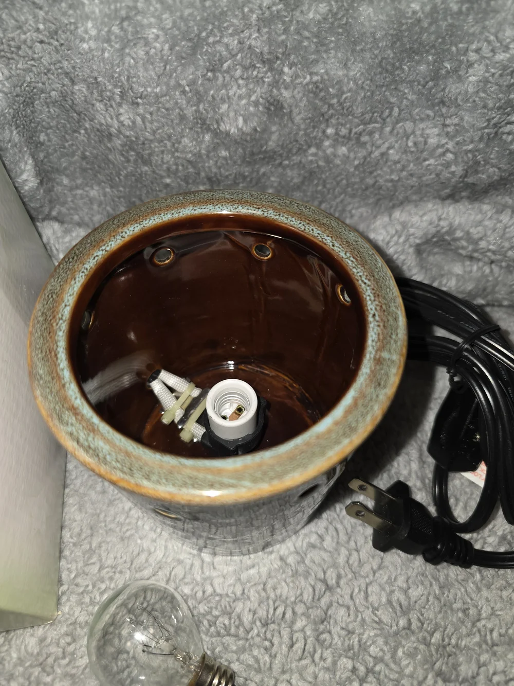 Scentsy Ceramic Warmer in Teal with Brown Trim